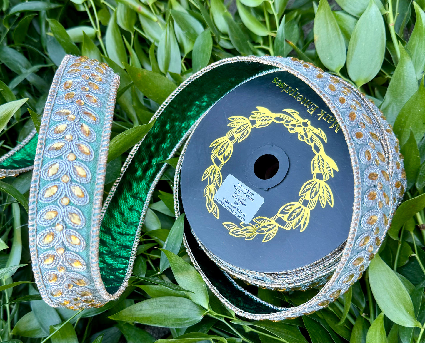 JME heavy wired ribbon. Metallic DARK GREEN with Jeweled leaf band. 1.5“ x 10 yards.