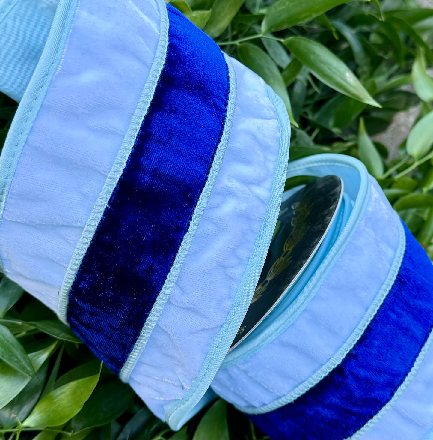 JME Heavy Wired Ribbon. White velvet, with navy blue velvet belt and light blue piping with a light blue taffeta back. Double fused.