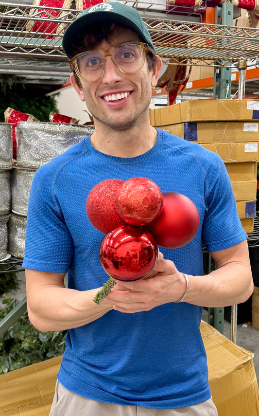 Red ball cluster. Pre wired.