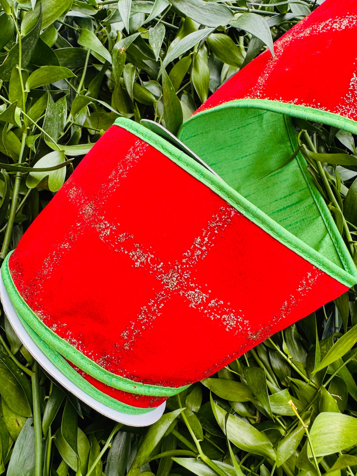 JME heavy wired ribbon, Red velvet with Gold check pattern and Green Taffeta Back 4"x 10yds