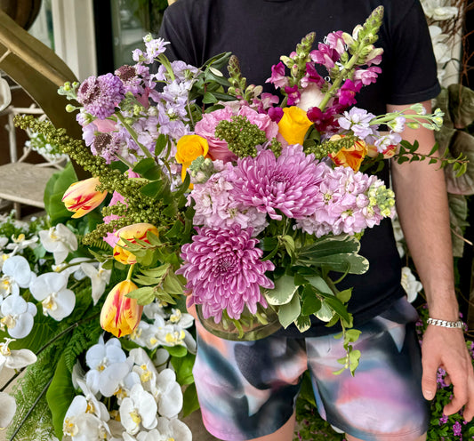 Mother's Day "The Strong" Arrangement- DELIVERY SHELBY COUNTY ONLY