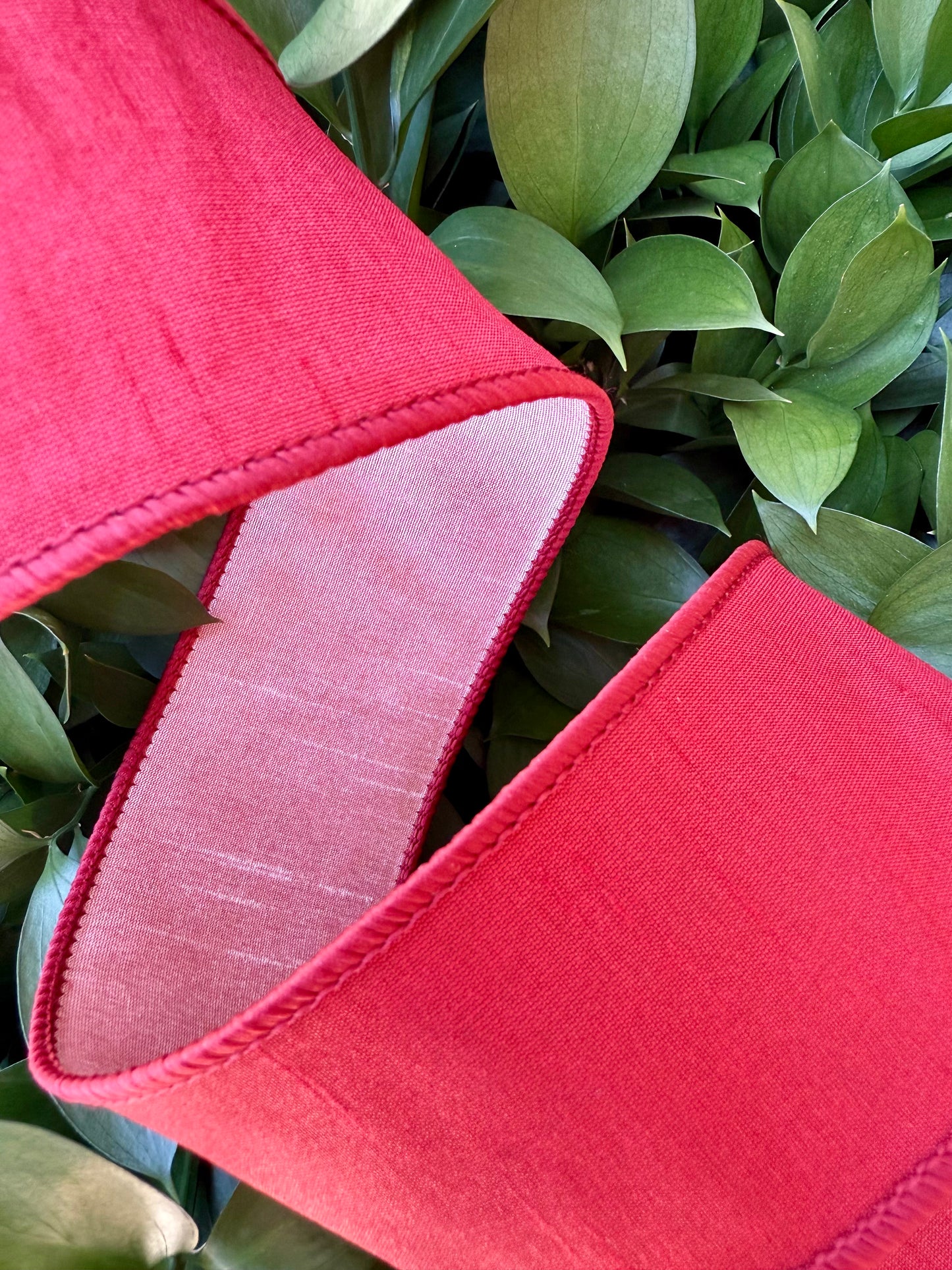 JME heavy wired ribbon. CURRANT/PINK Two-Tone Solid