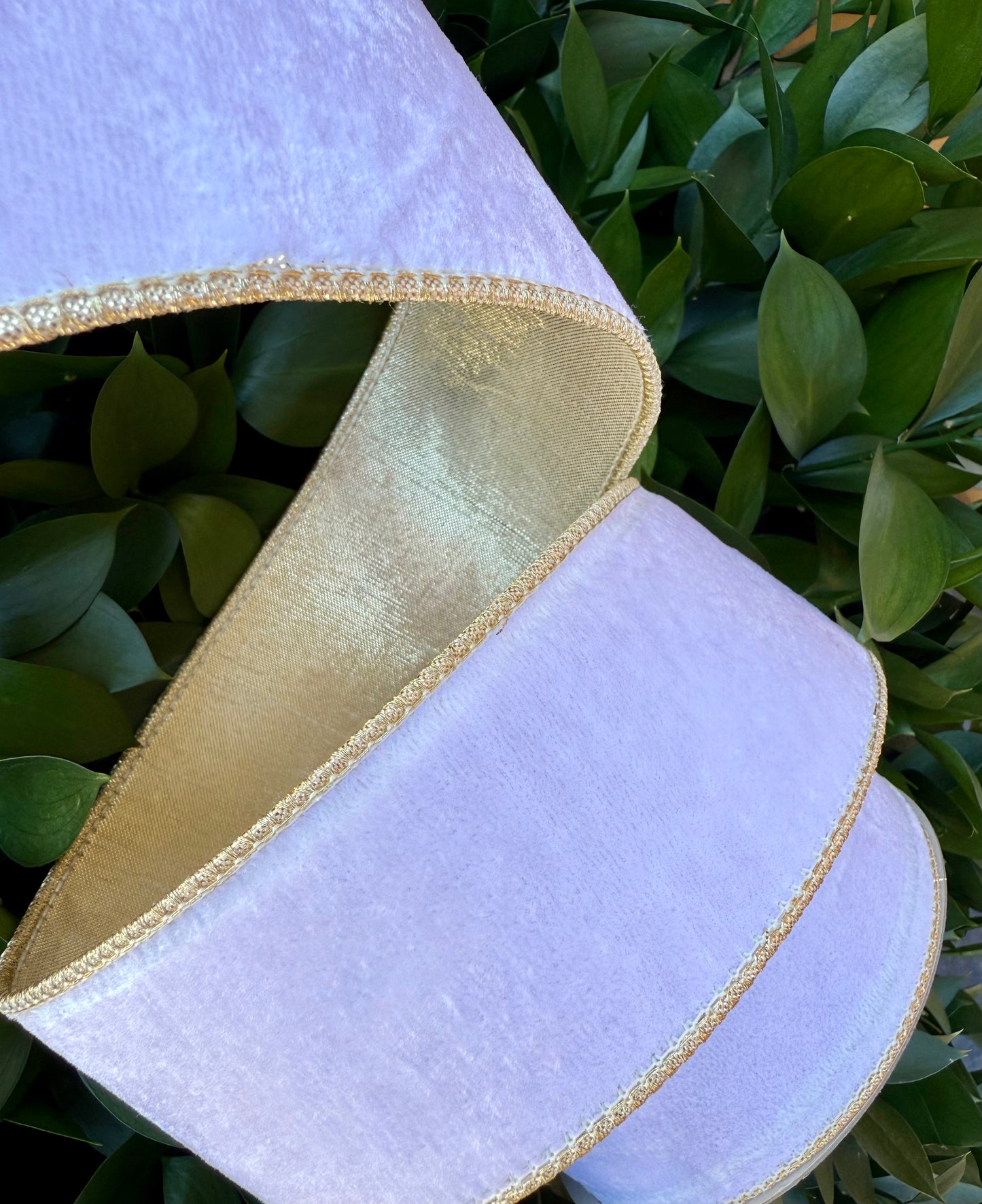 JME heavy wired ribbon. WHITE Velvet with Metallic Gold Back