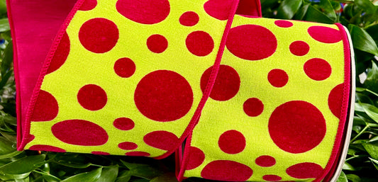 Fuschia dark pink Retro Dots on Lime
Green Wired Ribbon With Fuschia dark pink solid back. 4in by 10yards