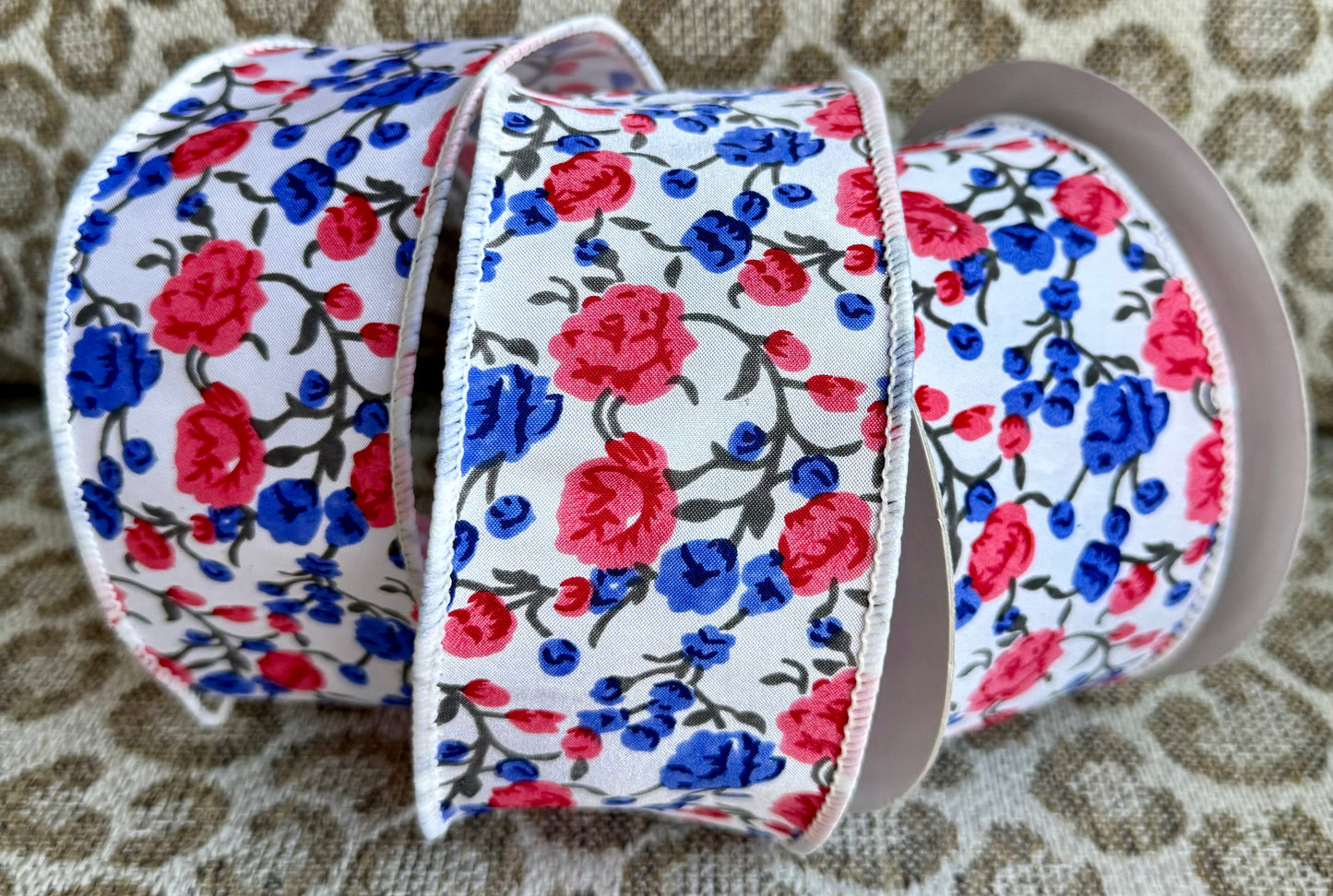 Patriotic Rose
Garden
wired
Ribbon
2.5" X 10 yd