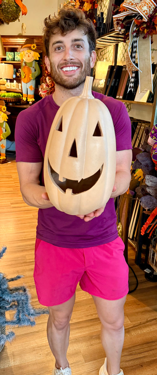 Medium ORANGE jack-o’-lantern. With LED light. Runs on batteries. 14 inches.