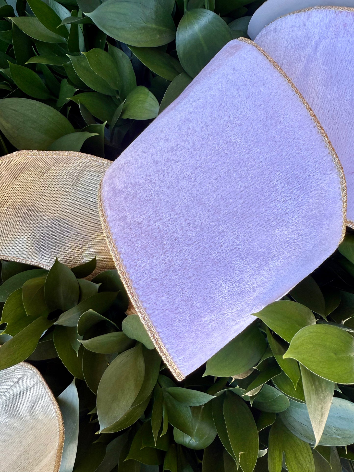 JME heavy wired ribbon. WHITE Velvet with Metallic Gold Back