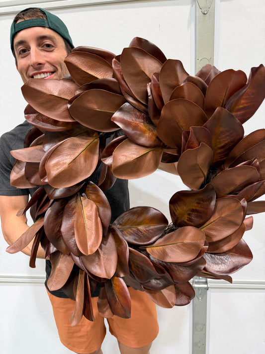 Magnolia Leaf Wreath Bourbon 23"