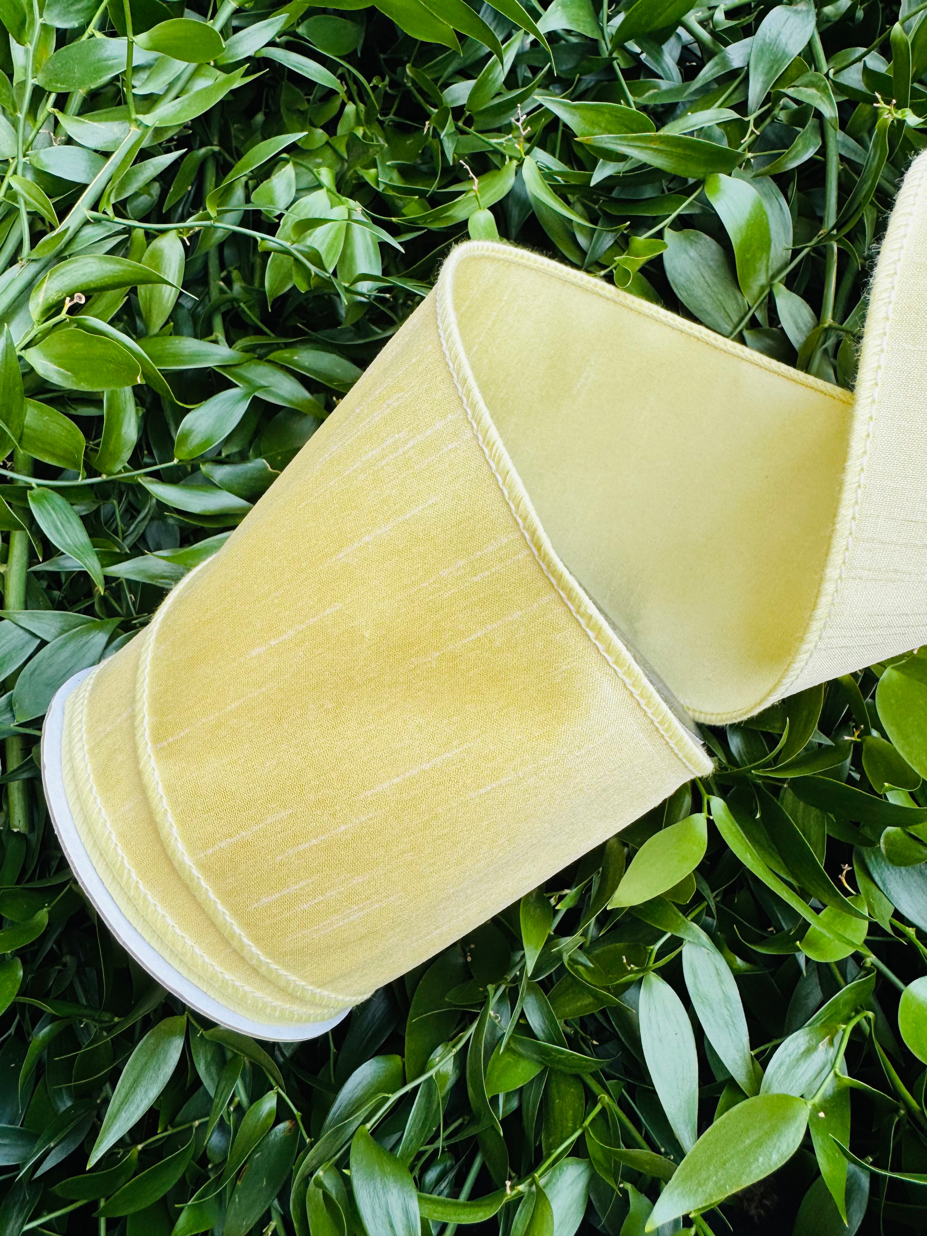 JME heavy wired ribbon. YELLOW Dupion 4