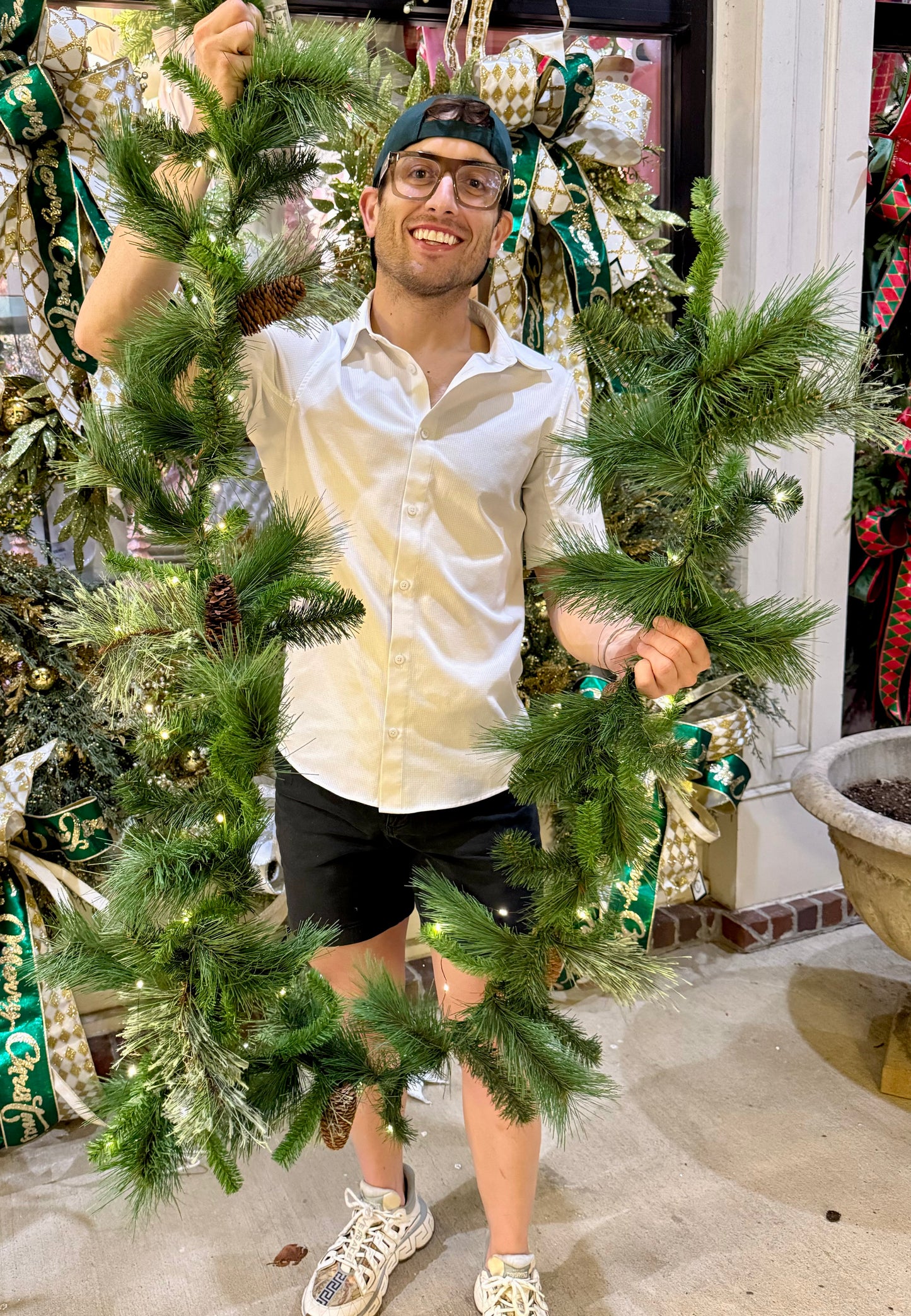 LED Lit 9ft Garland