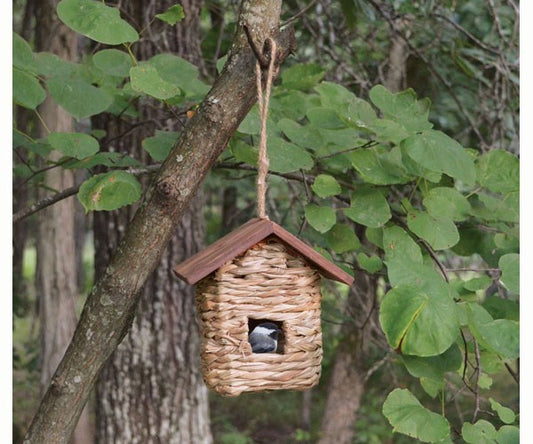 Hanging Grass Roosting Pocket